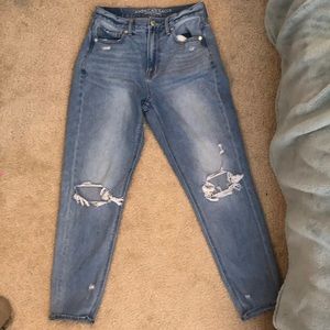 American Eagle mom jeans
